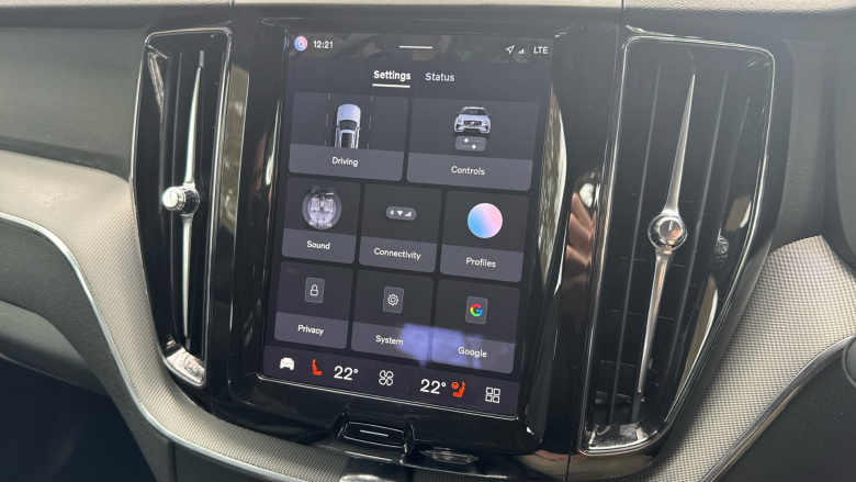 Volvo Xc60 2.0 B4P Plus Dark 5dr Geartronic Petrol Estate